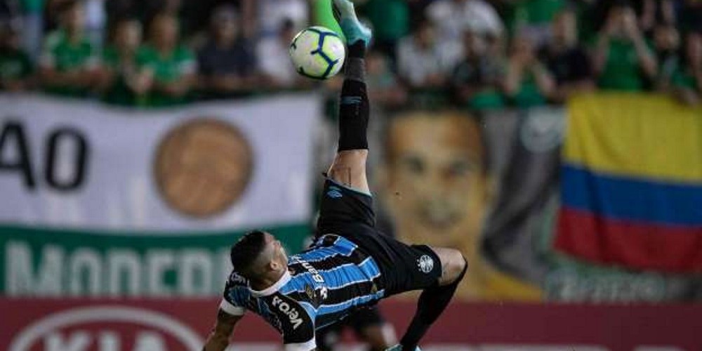 El jugador que se ganó un auto por anotar un gol de chilena