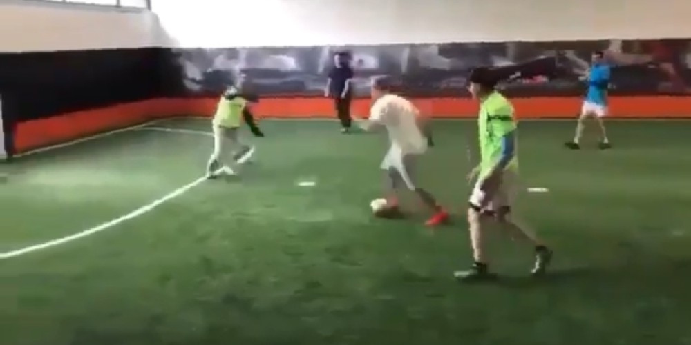 Justin Bieber se animó al fútbol previo a su recital en Colombia