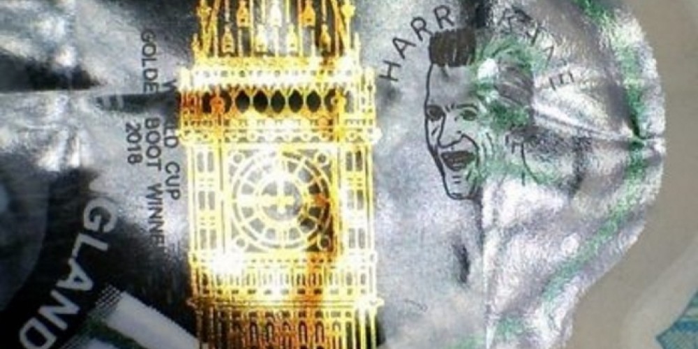 Homenajean a Harry Kane en un billete de cinco libras que se vuelve una pieza de colecci&oacute;n