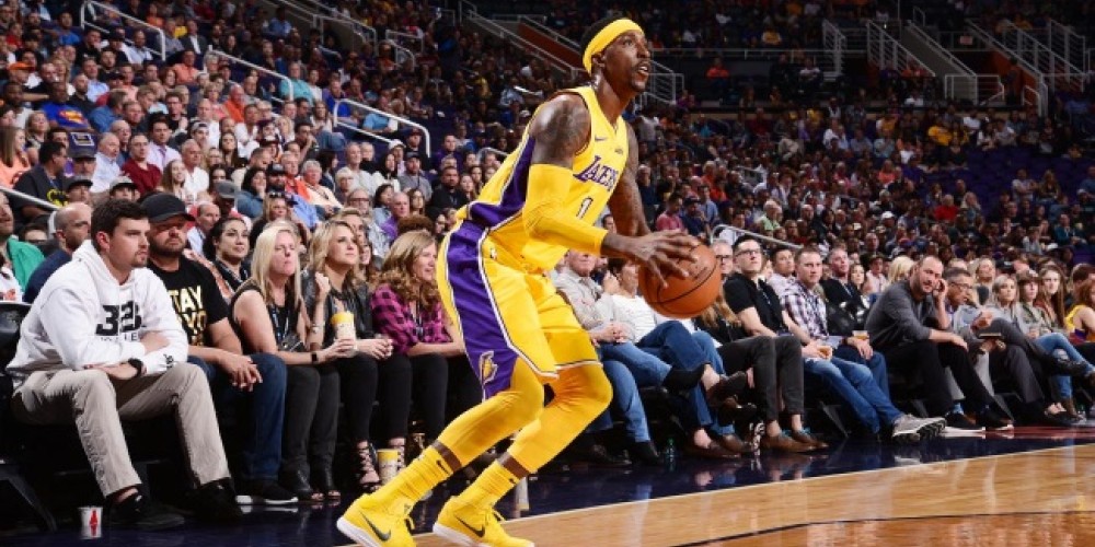 El jugador de los Lakers que mientras cumple una sentencia disputa la NBA