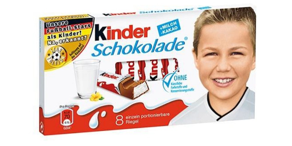 Los jugadores de Alemania, de niños, en el nuevo lanzamiento de Kinder