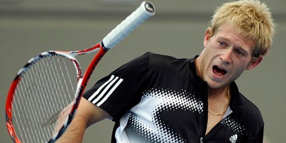 El tenista que emul&oacute; a Gaudio en un partido y fue descalificado del torneo