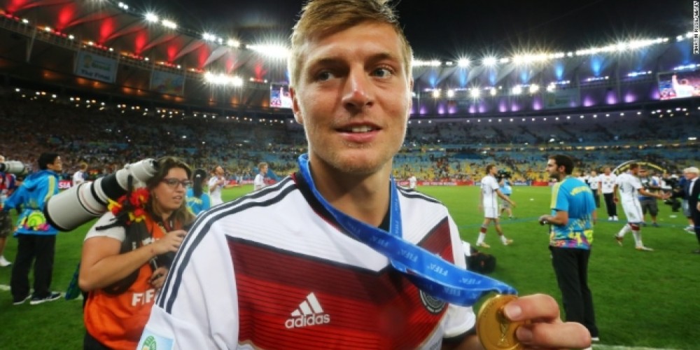 Toni Kroos subasta la camiseta ganadora del Mundial 2014