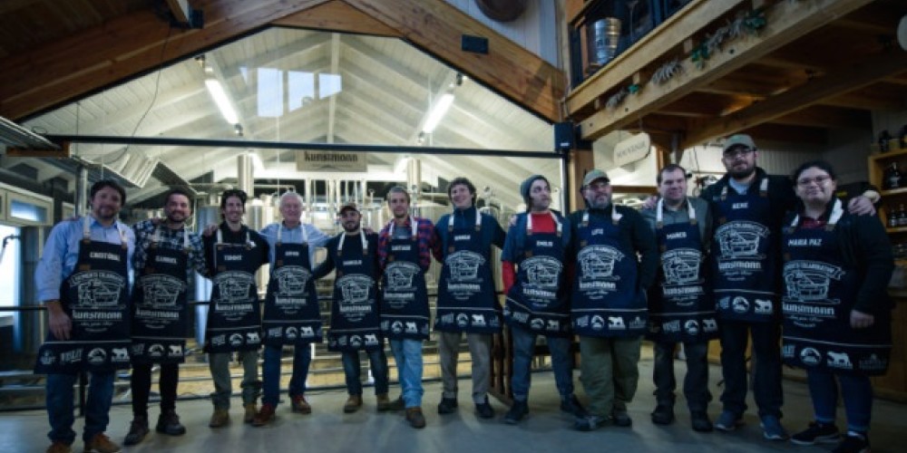 Gran cocimiento colaborativo en la cervecer&iacute;a Kunstmann 