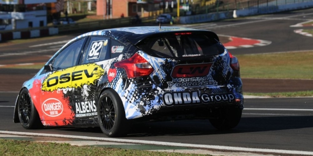 Garra charrúa: De la mano de su Ford Focus, Lambiris se quedó con la Clase 3 en Posadas