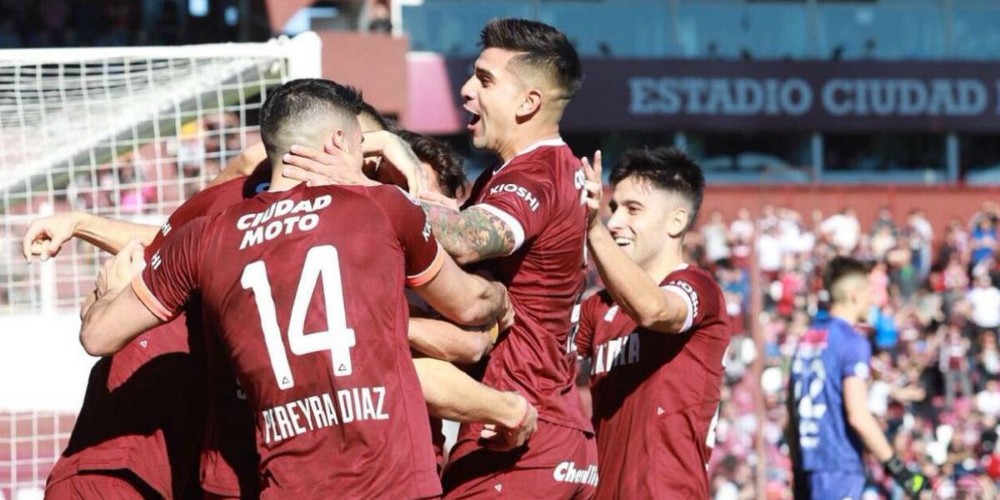 Videos en vivo con los jugadores y acciones sociales para los vecinos, el trabajo de Lanús durante la cuarentena