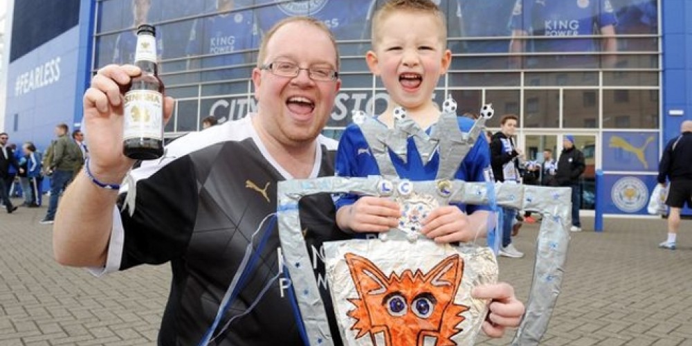 El dueño del Leicester cumplió años y regaló donas y cerveza a los hinchas