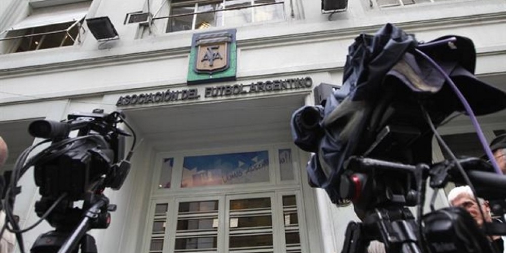 El Gobierno argentino avanza en la licitaci&oacute;n del F&uacute;tbol para Todos