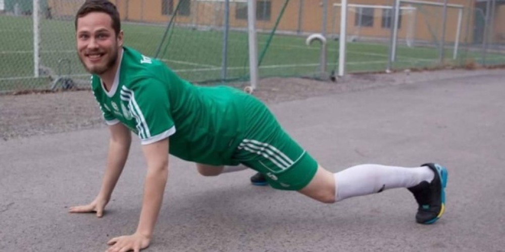 Ins&oacute;lito: Expulsan a un jugador por un problema estomacal