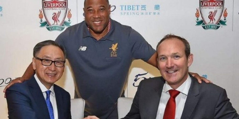 Liverpool FC en el centro de la escena en China por un pol&eacute;mico sponsoreo