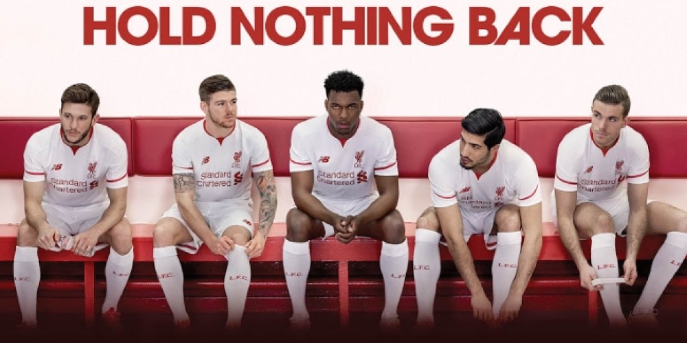 El Liverpool lanzó su camiseta alternativa junto a New Balance