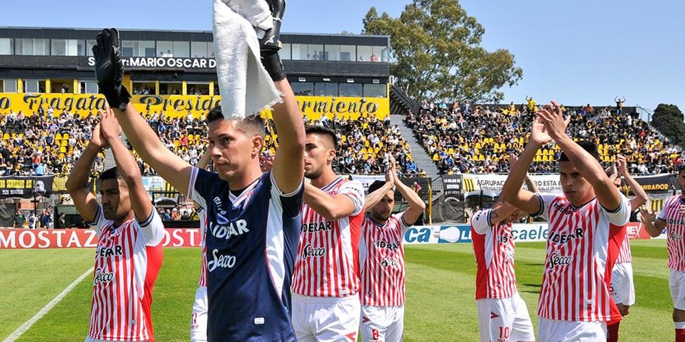 ¿Por qué la FIFA le prohibió contratar jugadores a Los Andes?
