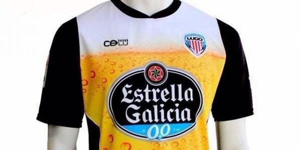 El Lugo presentó su particular camiseta que simula una cerveza