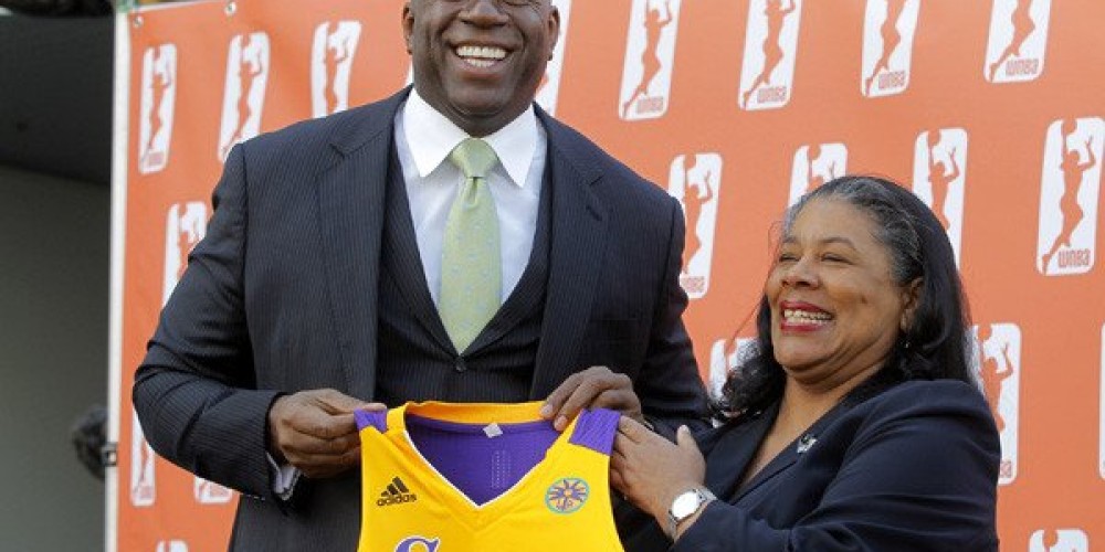 Magic Johnson compró una franquicia de la WNBA