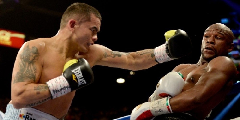 Como Mayweather, el Chino Maidana pos&oacute; con sus millones