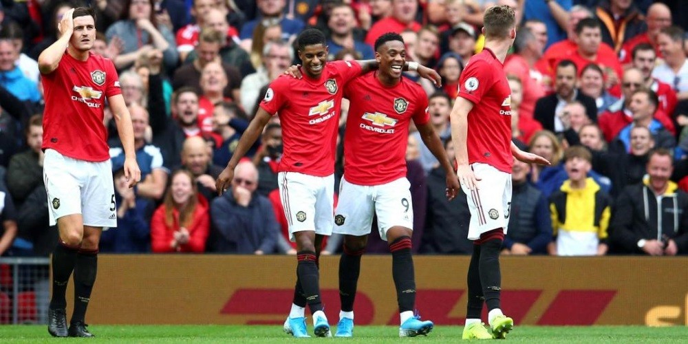 Manchester United presentó un nuevo sponsor en la primera fecha de la Premier League