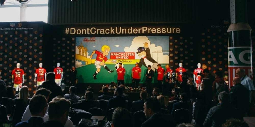 TAG Heuer une a las figuras del Manchester United en una iniciativa urbana