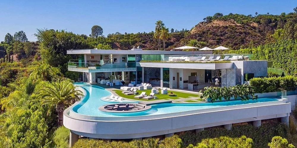 La impresionante mansión de 52 millones de dólares que compró LeBron James