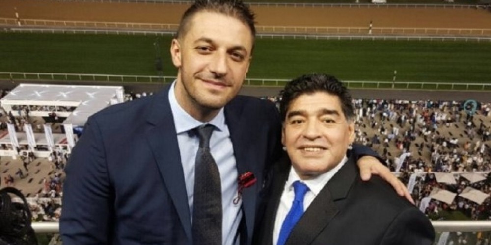 La fábrica de antorchas brasileña que quiere a Maradona como su nueva imagen de marca