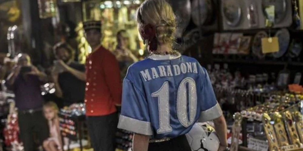Maradona demandará a una reconocida marca de moda por usar su nombre en un desfile