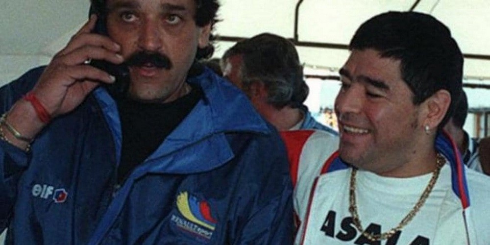 Maradona y los autos: Cuando Diego se subi&oacute; a un auto de Rally