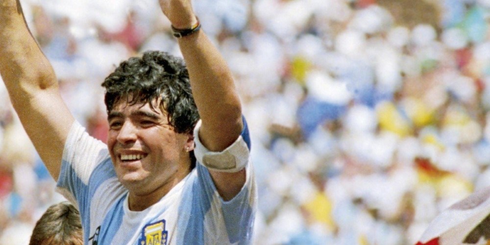 Todas las camisetas que visti&oacute; Maradona en su carrera 