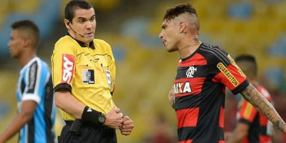 Imperdible: el árbitro que celebró una vez finalizado el encuentro