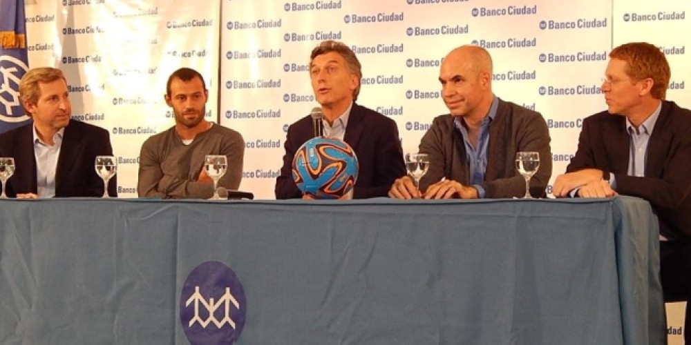 Mascherano y Lavezzi firmaron un acuerdo con el Banco Ciudad