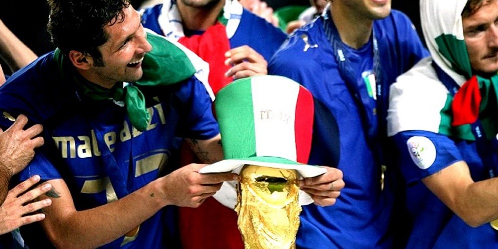 Materazzi subastar&aacute; la camiseta con la que recibi&oacute; el cabezazo de Zidane en la Final de Alemania 2006 para juntar fondos