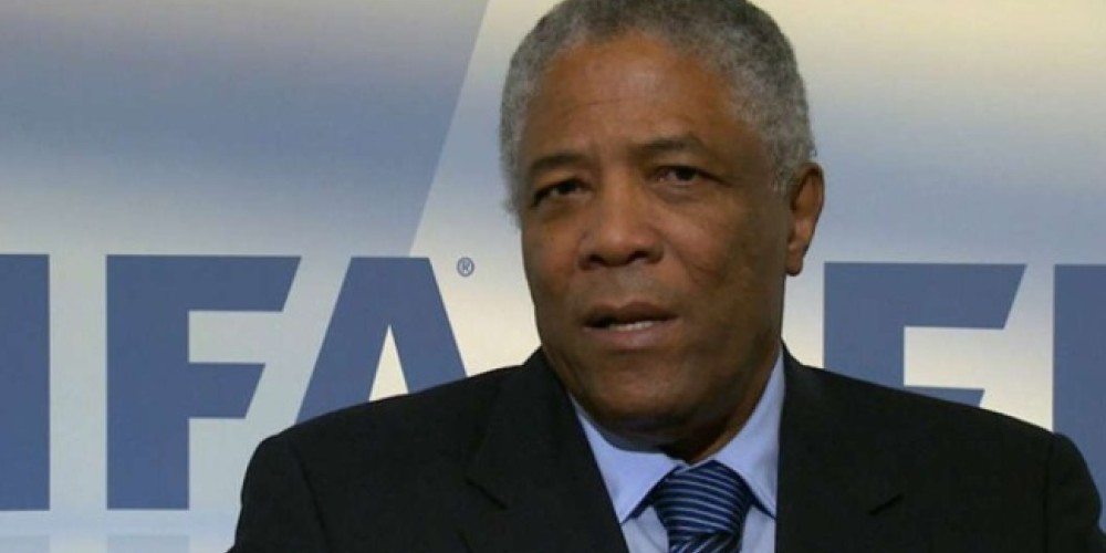 Francisco Maturana: "Estoy en la FIFA buscando piezas y herramientas para recortar las distancias con el f&uacute;tbol europeo"