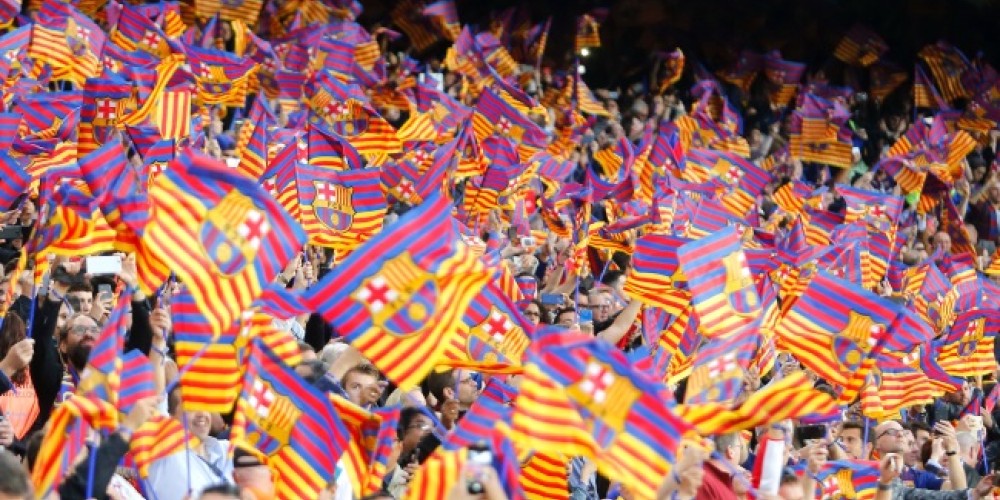 La ciudad de Barcelona vive y respira fútbol, y no sólo el día de El Clásico