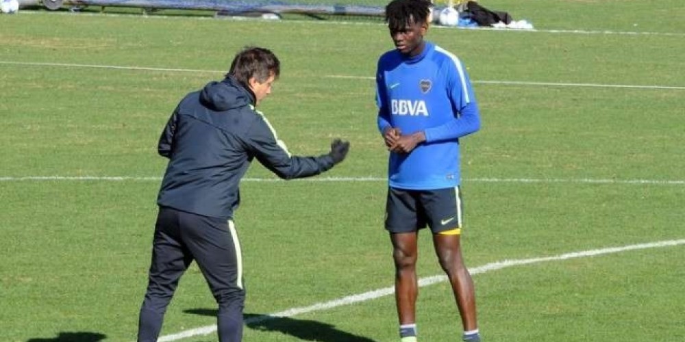 El juvenil extranjero de Boca que est&aacute; buscando el PSG