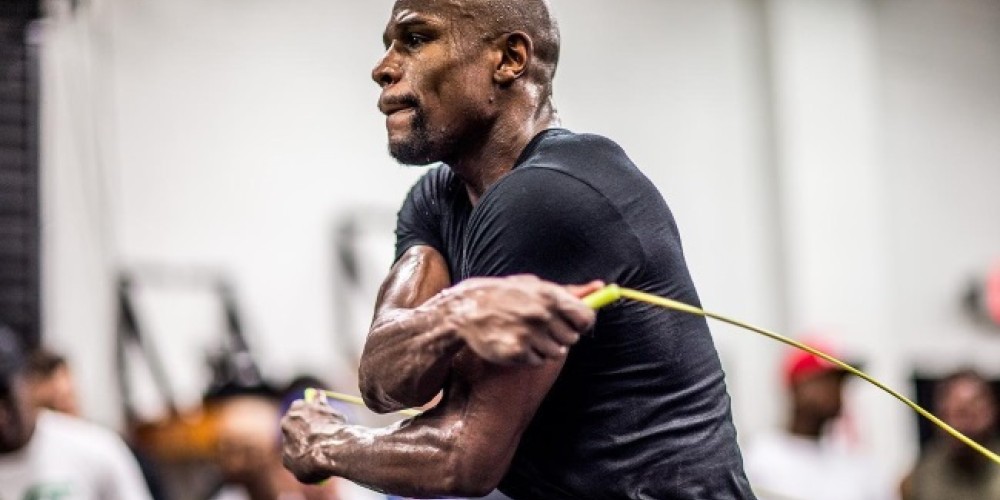 El negocio que tiene pensado Mayweather para despu&eacute;s de la pelea con McGregor