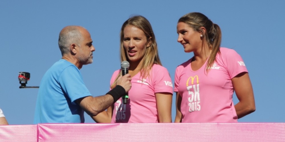 McDonald&acute;s present&oacute; sus Cl&iacute;nicas de Beach Volley con Ana Gallay y Georgina Klug