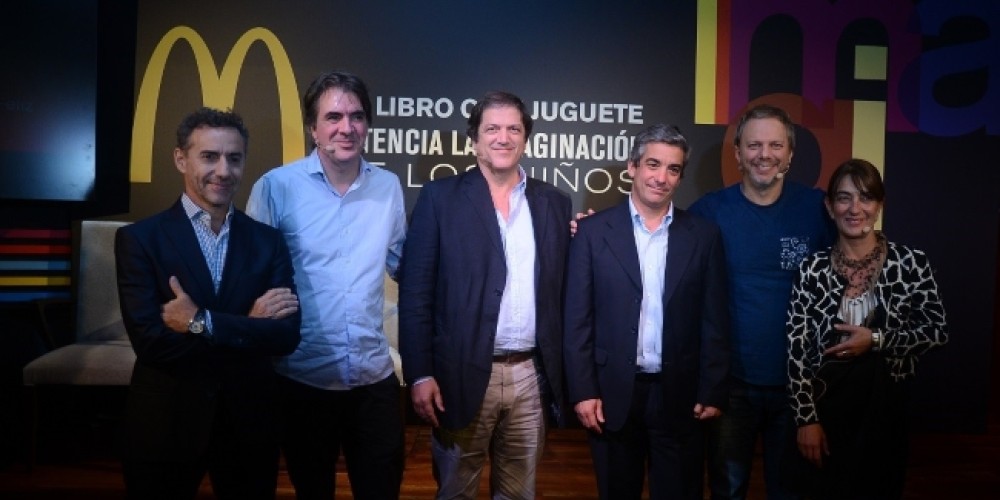 McDonald's incorpora libros a su Cajita Feliz