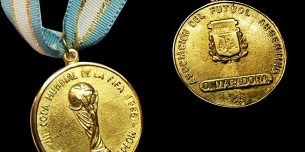 Se subastó la medalla de Maradona en México 1986, ¿cuánto costó?