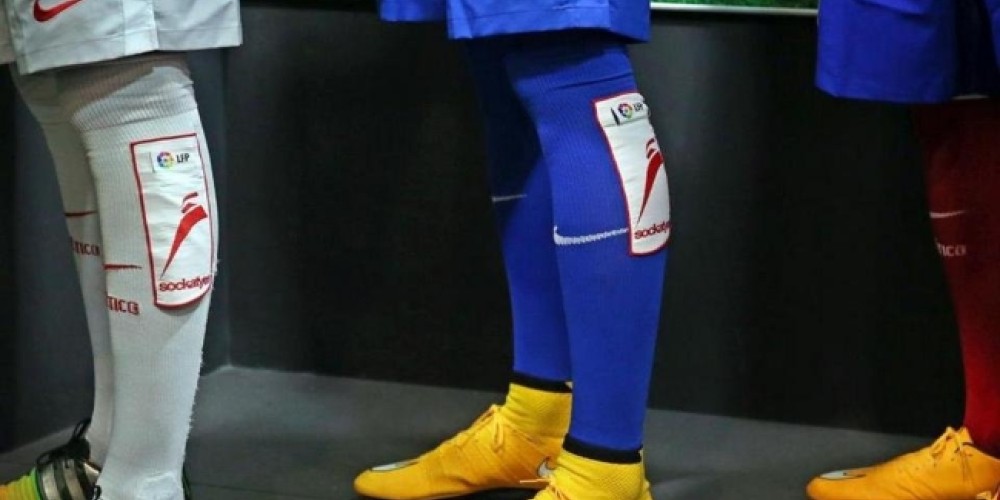 La Liga española tendrá publicidad en las medias de los futbolistas