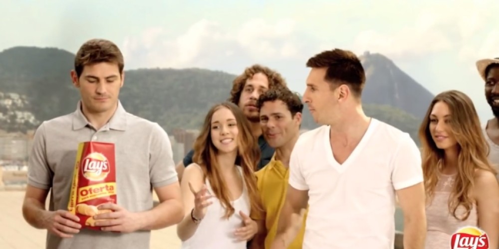 Messi y Casillas en el nuevo anuncio de Lay&rsquo;s 