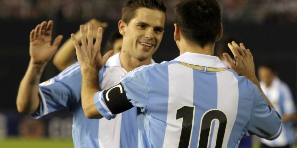 Eliminatorias Sudamericanas: Fernando Gago dentro de los jugadores que m&aacute;s asistencias le dio a Messi