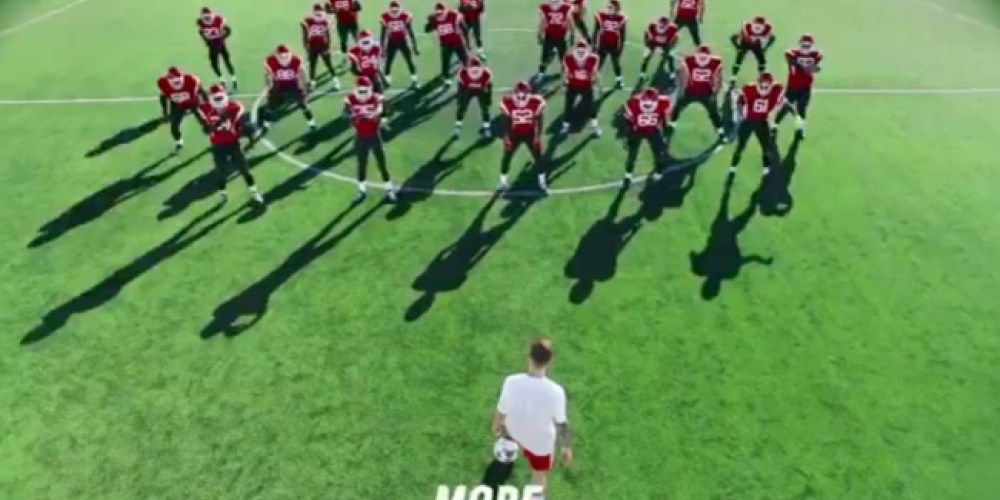 Messi superó a un equipo completo de fútbol americano en su última publicidad de adidas
