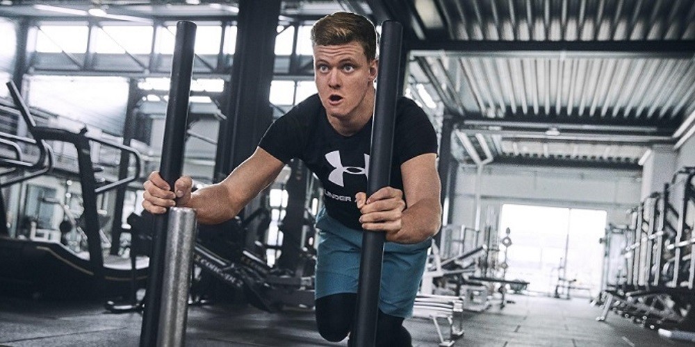 El hijo de Schumacher que se acerca a la Fórmula 1 ya es embajador de una marca deportiva