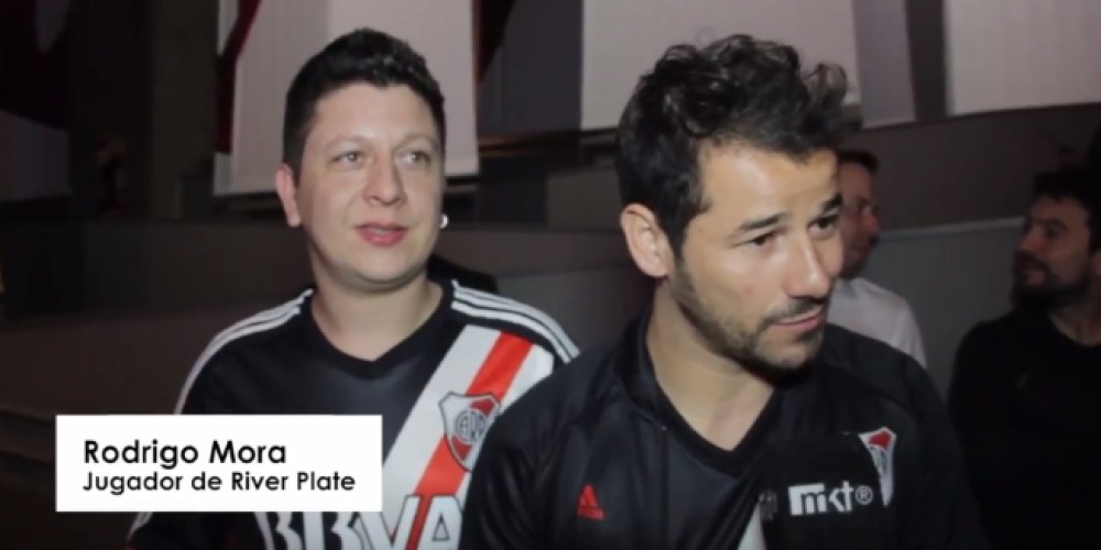 Ponzio y Mora junto a un ganador de Tarjeta River BBVA Franc&eacute;s