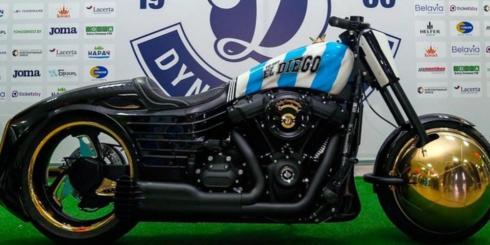 La excéntrica moto que el Dínamo Brest le regaló a Maradona y hoy forma parte de la millonaria herencia
