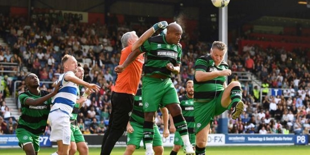José Mourinho debutó bajo los tres palos en Loftus Road