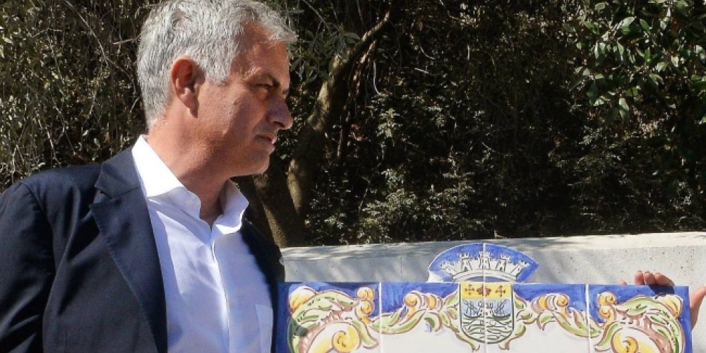 José Mourinho inauguró su propia calle en su ciudad natal