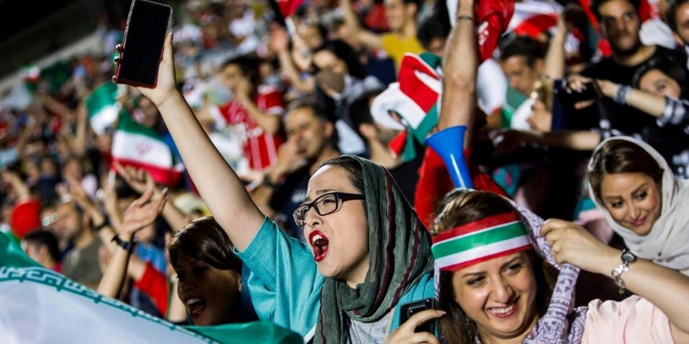 La FIFA buscar&aacute; que las mujeres tengan un lugar en las canchas de f&uacute;tbol iran&iacute;es
