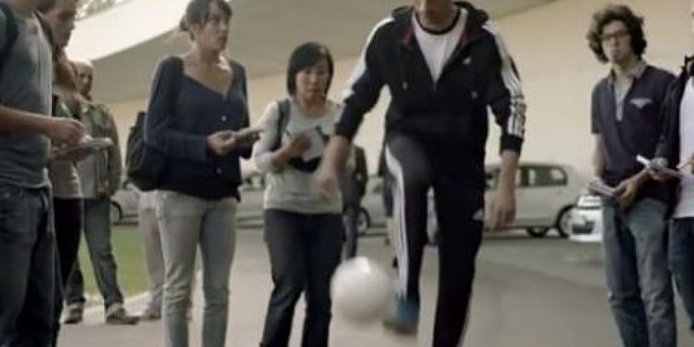 Neymar vs M&uuml;ller en el comercial de Volkswagen