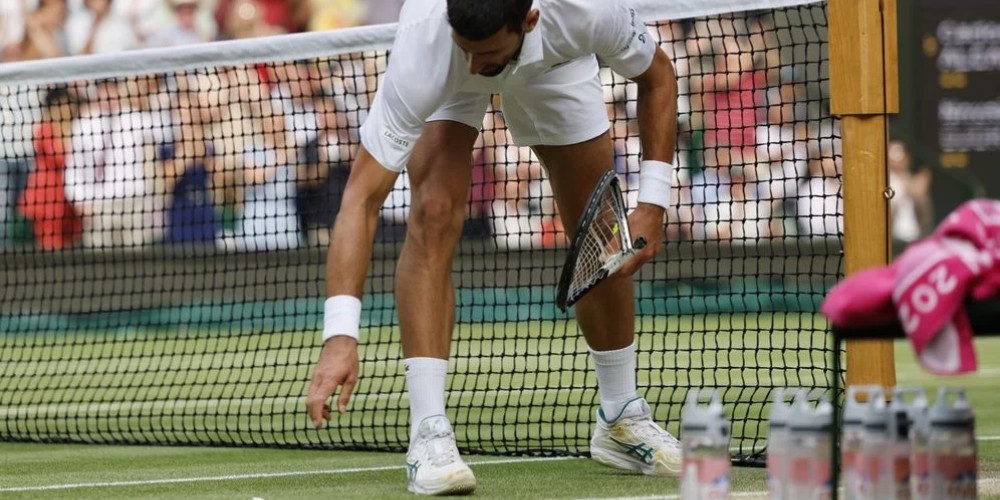 La multa econ&oacute;mica que deber&aacute; pagar Djokovic por romper su raqueta en Wimbledon