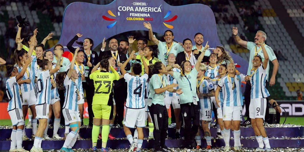 Mundial femenino: por qu&eacute; la camiseta de la Selecci&oacute;n Argentina no tendr&aacute; las 3 estrellas en el escudo