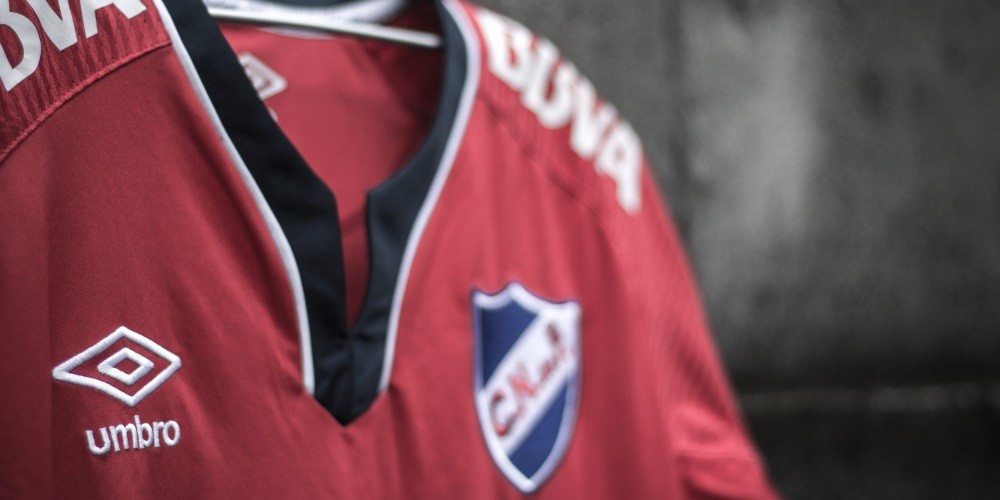 Nacional de Uruguay presentó su camiseta alternativa para el 2019